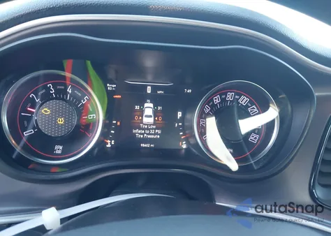 2019 Dodge Challenger Sxt z USA, uszkodzony, nr VIN 2C3CDZAG1KH534631